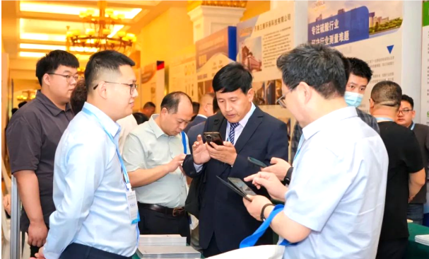 聚焦行業(yè)發(fā)展！公司高層出席 2025 重有色金屬先進(jìn)冶金研討會(huì)